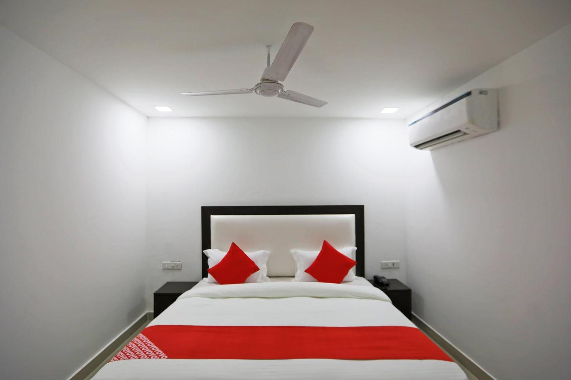 Hotel Townhouse South Lawn à New Delhi Extérieur photo