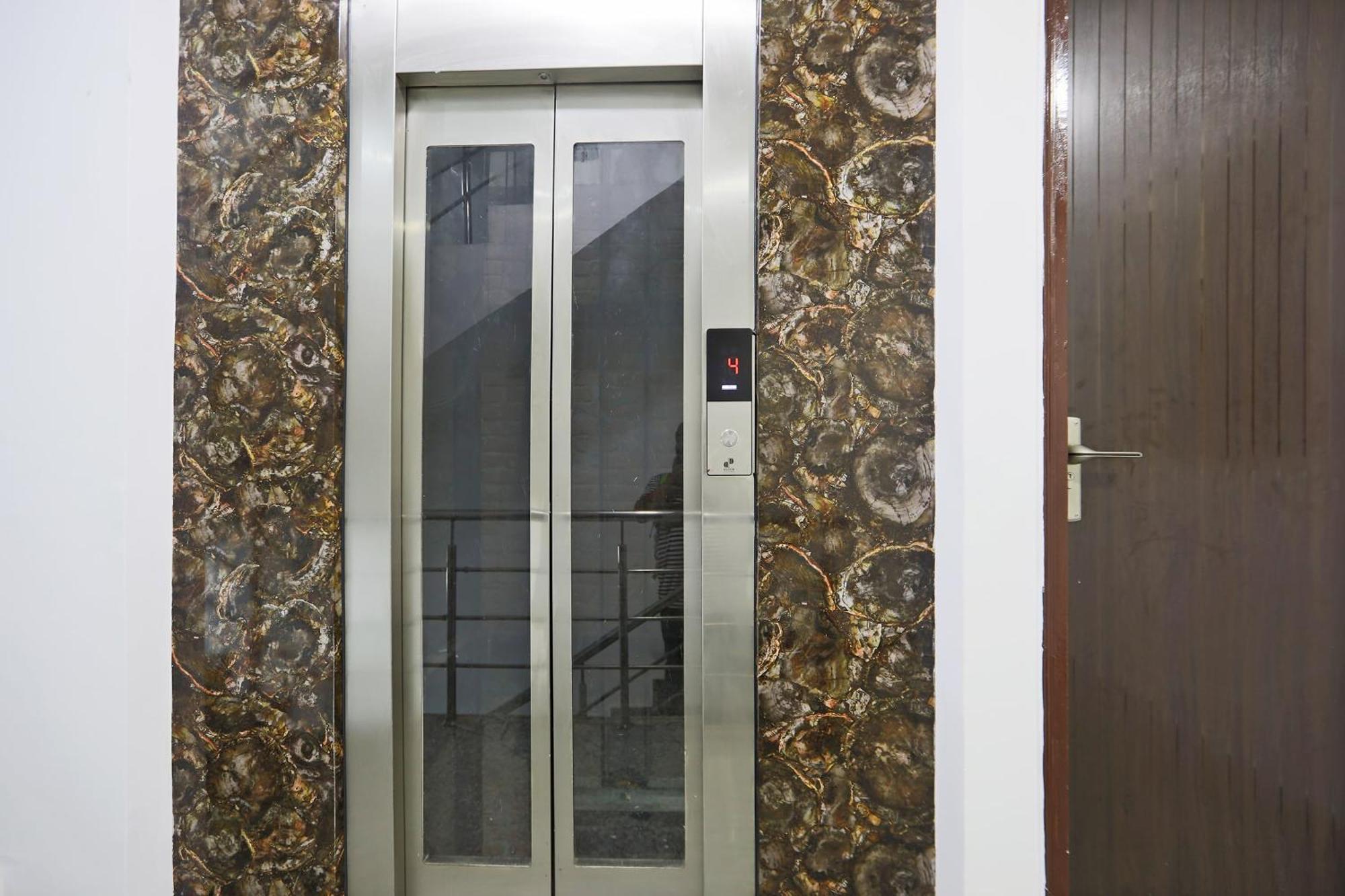 Hotel Townhouse South Lawn à New Delhi Extérieur photo